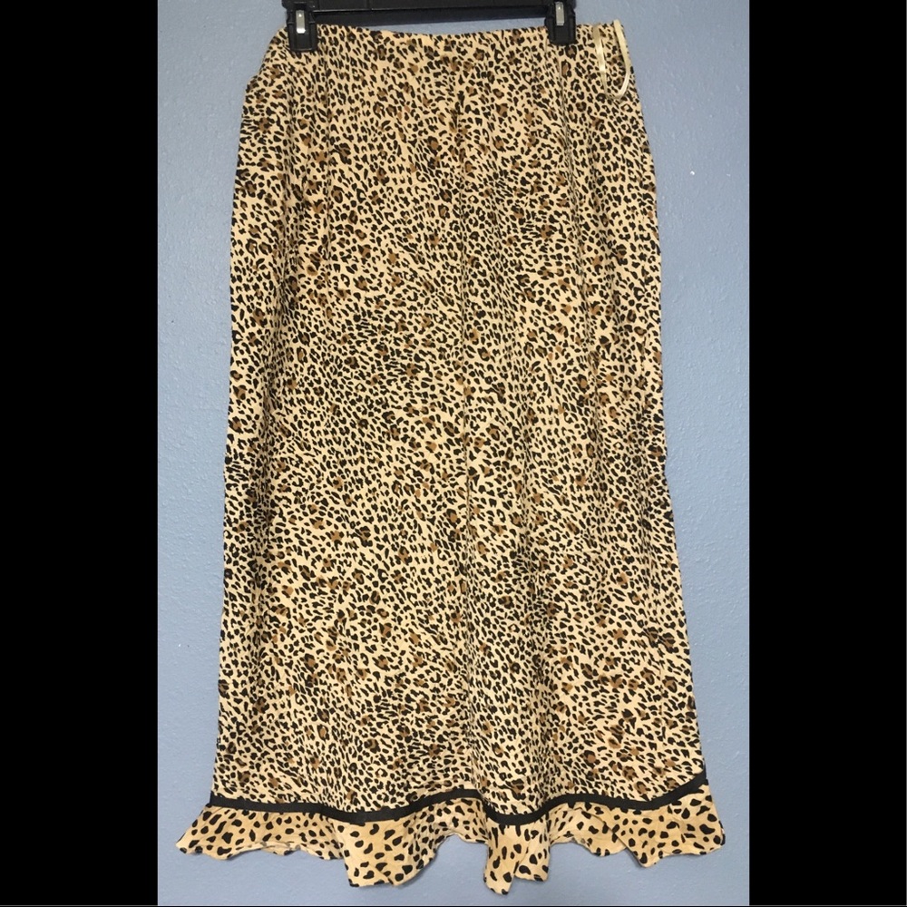🆕 Anne Carson Leopard Ruffle Skirt - Picture 2 of 3